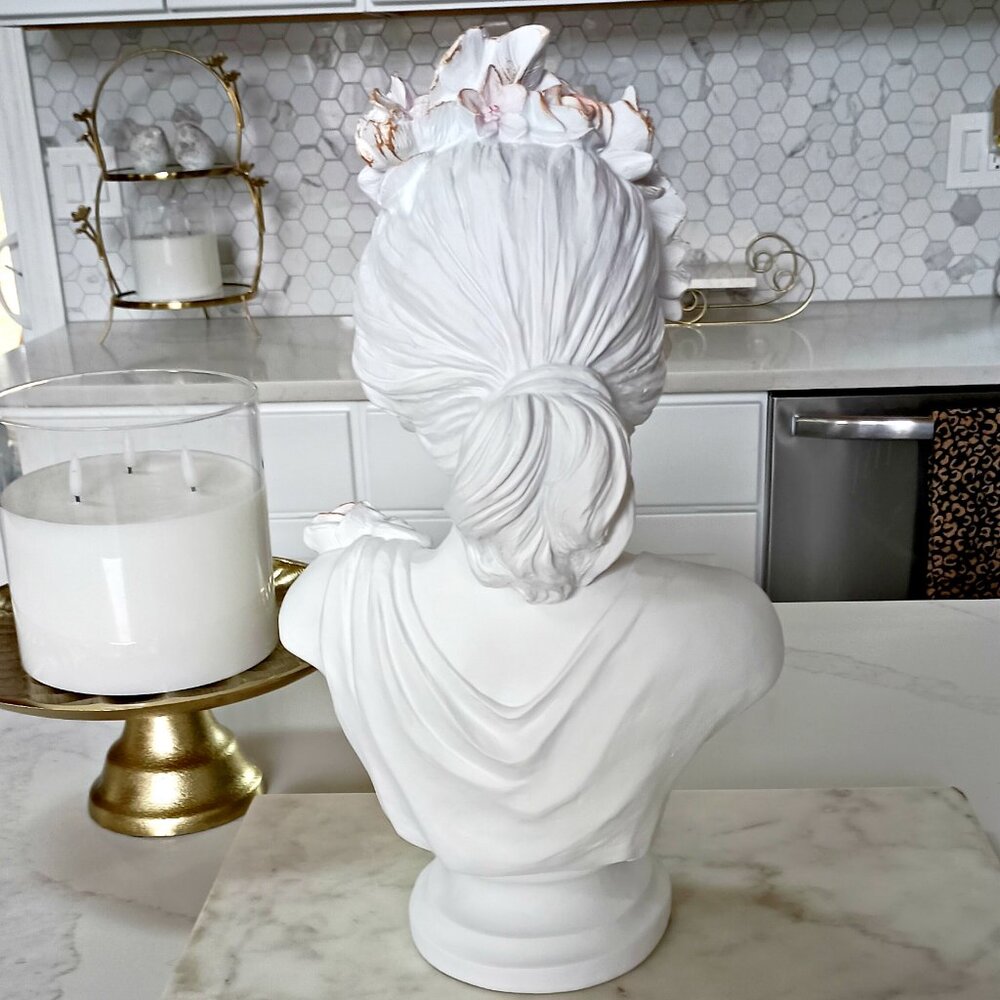 NEW! SHABBY CHIC ROSES EXQUISITE LADY BUST DECOR - Picture 4 of 7